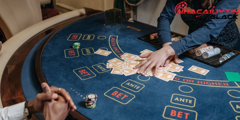 Tham gia đánh bài Baccarat online ở đâu uy tín?